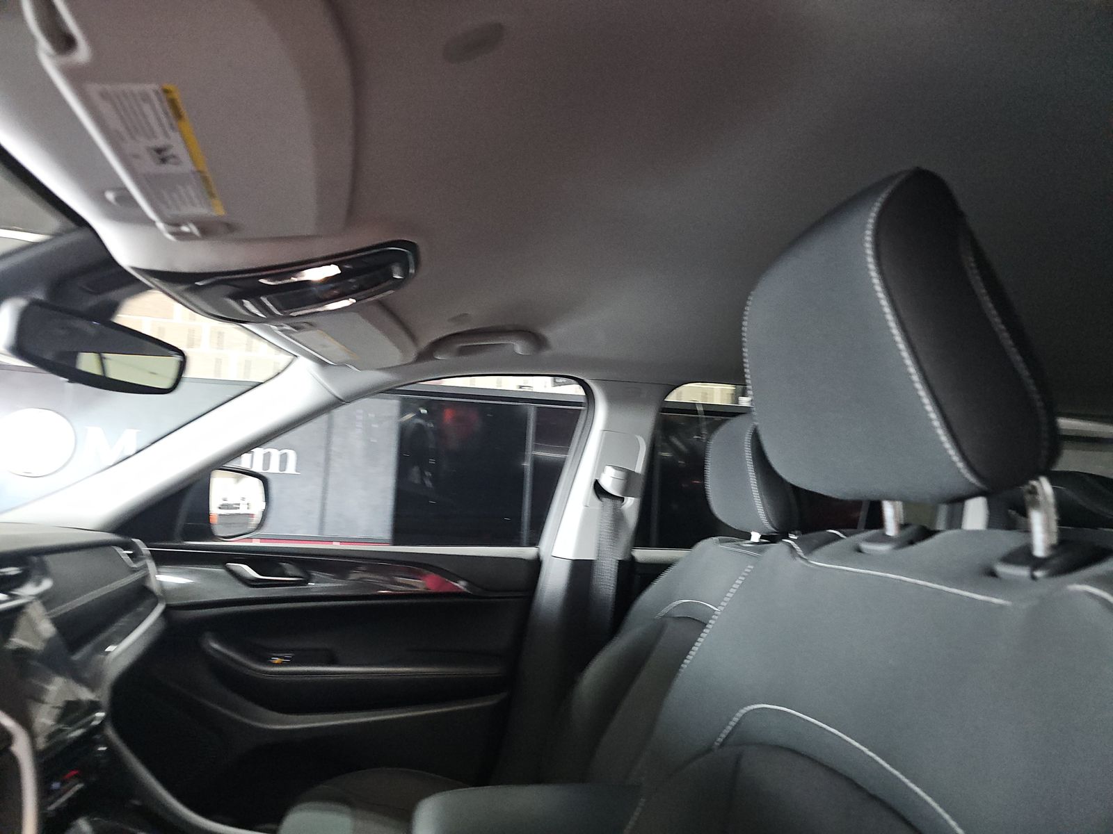 2023 Jeep Grand Cherokee Laredo AWD