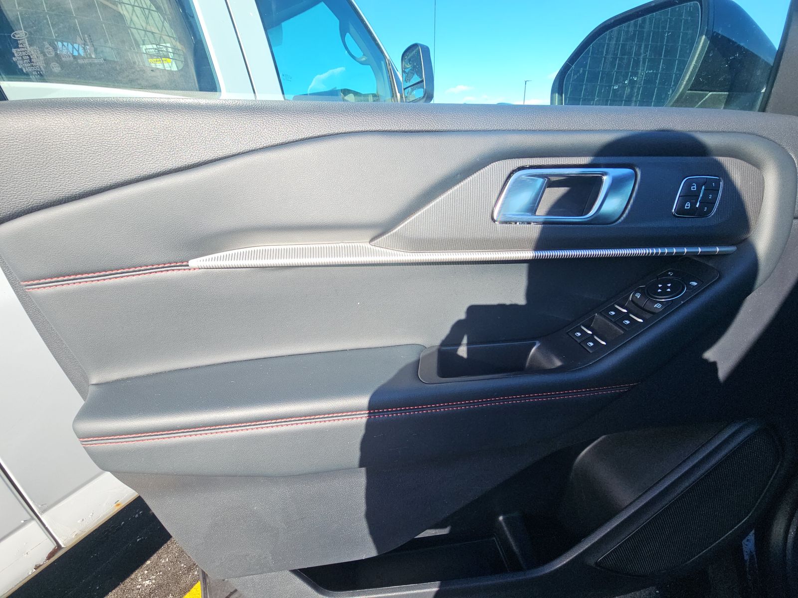 2025 Ford Explorer ST-Line AWD