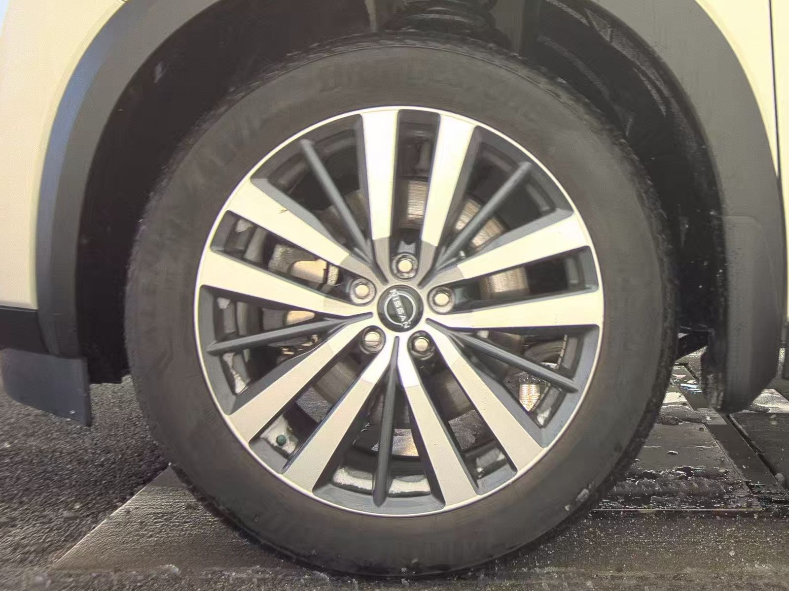 2022 Nissan Pathfinder Platinum AWD