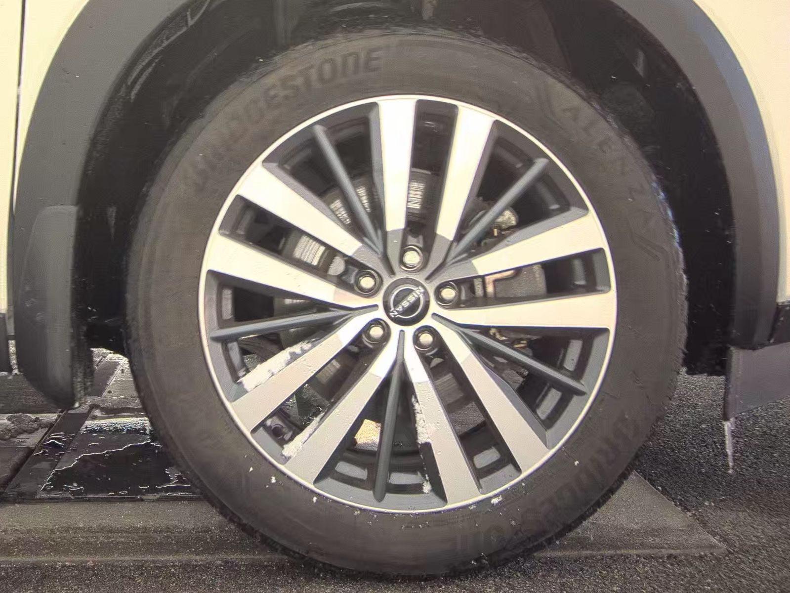 2022 Nissan Pathfinder Platinum AWD