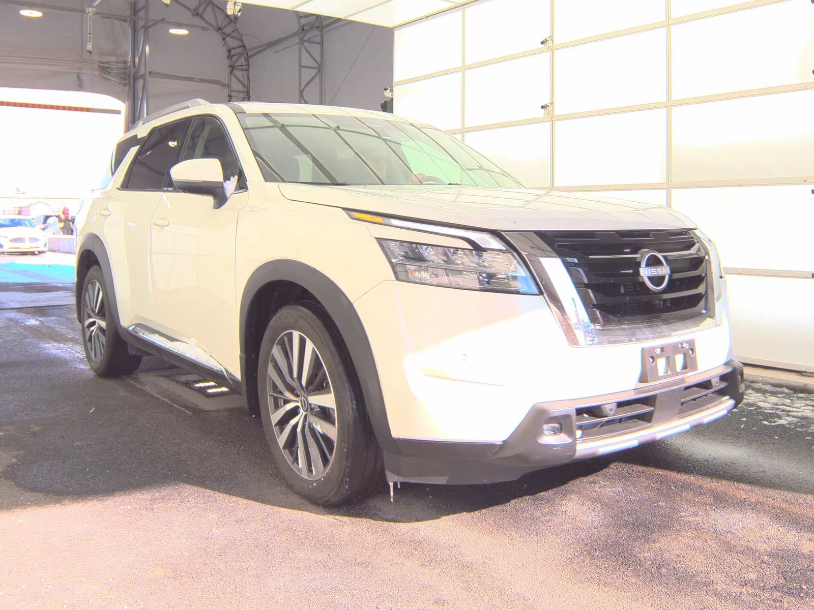 2022 Nissan Pathfinder Platinum AWD