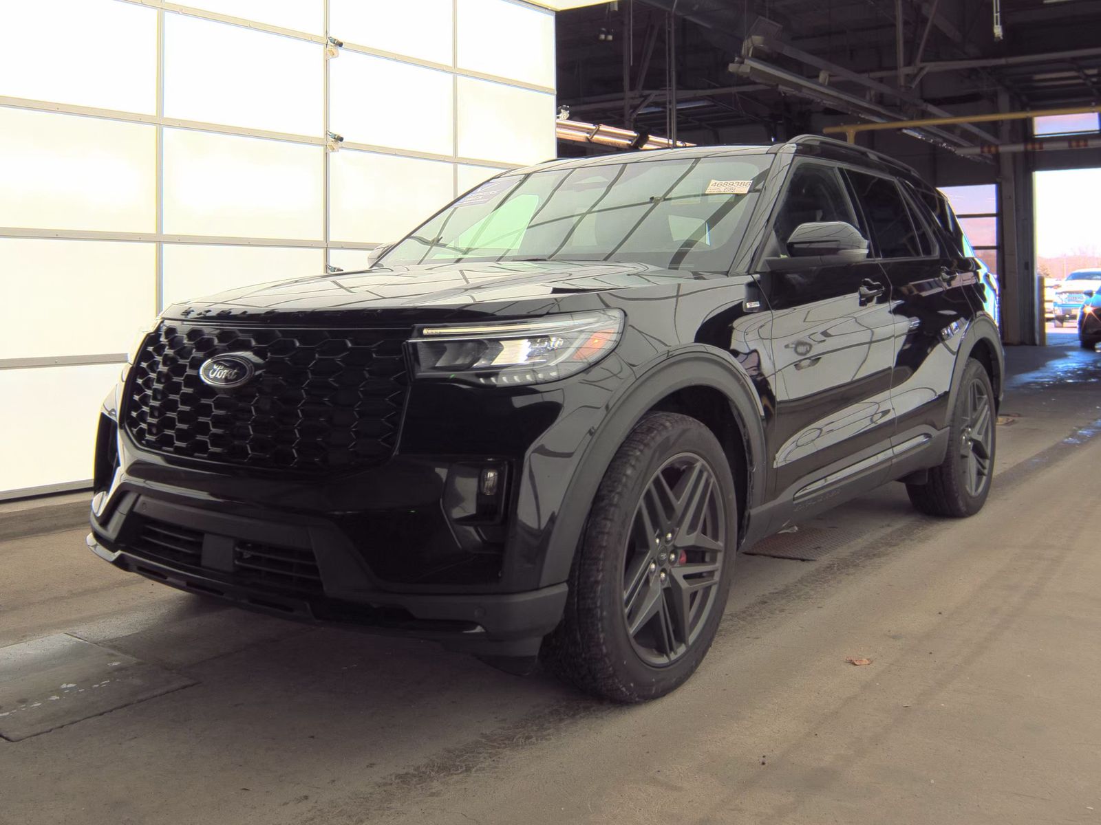 2025 Ford Explorer ST-Line AWD