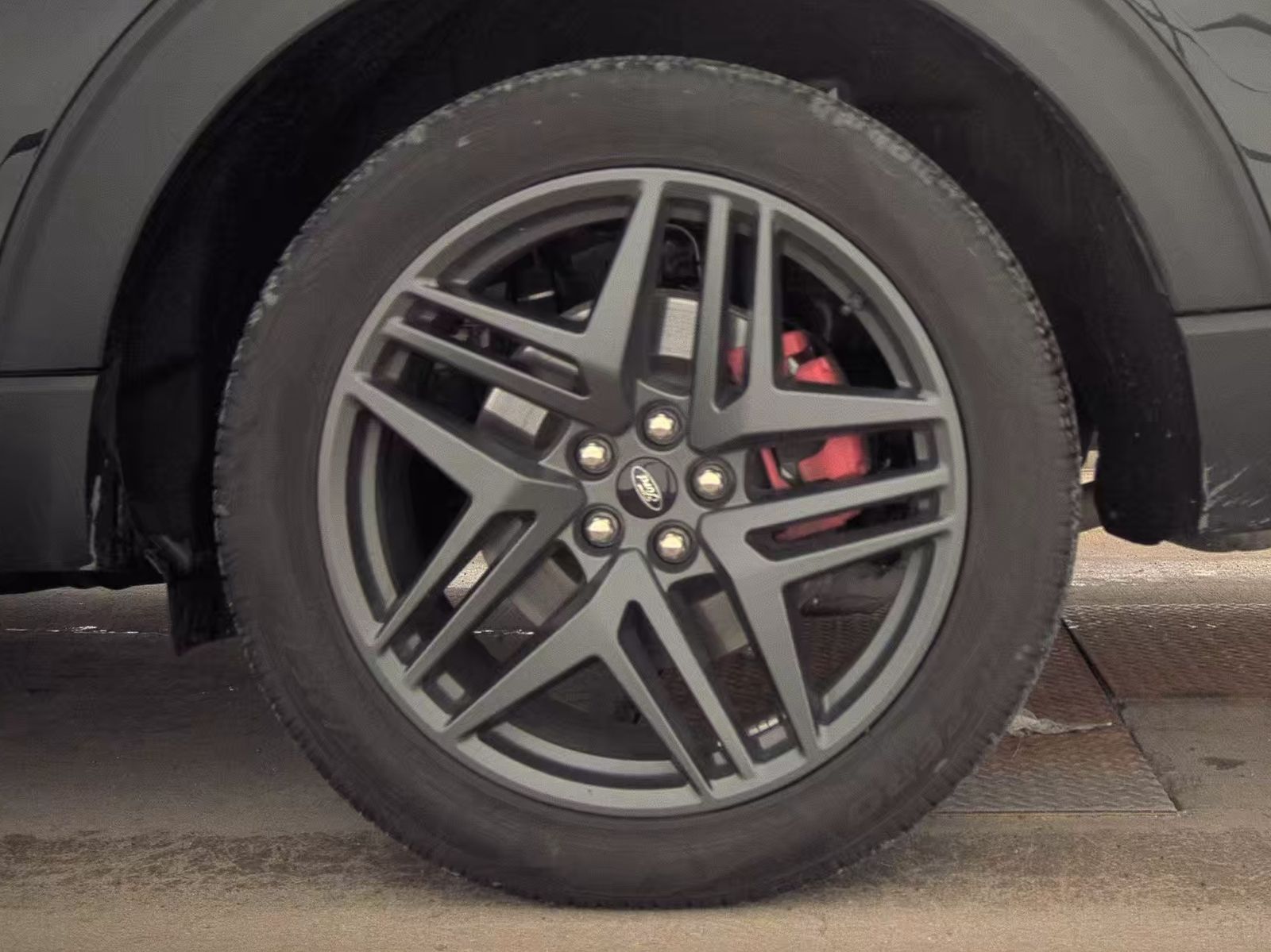 2025 Ford Explorer ST-Line AWD