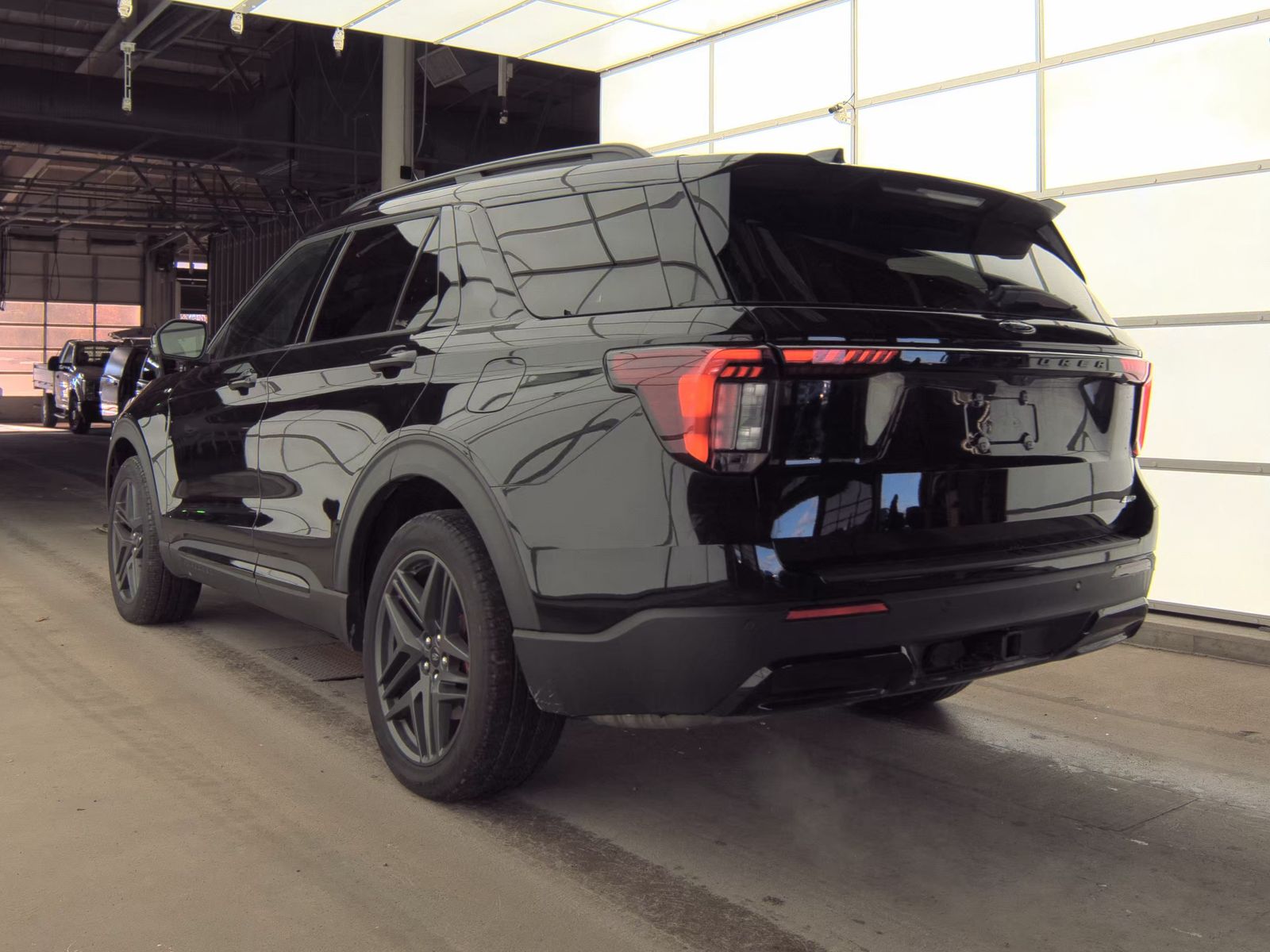 2025 Ford Explorer ST-Line AWD