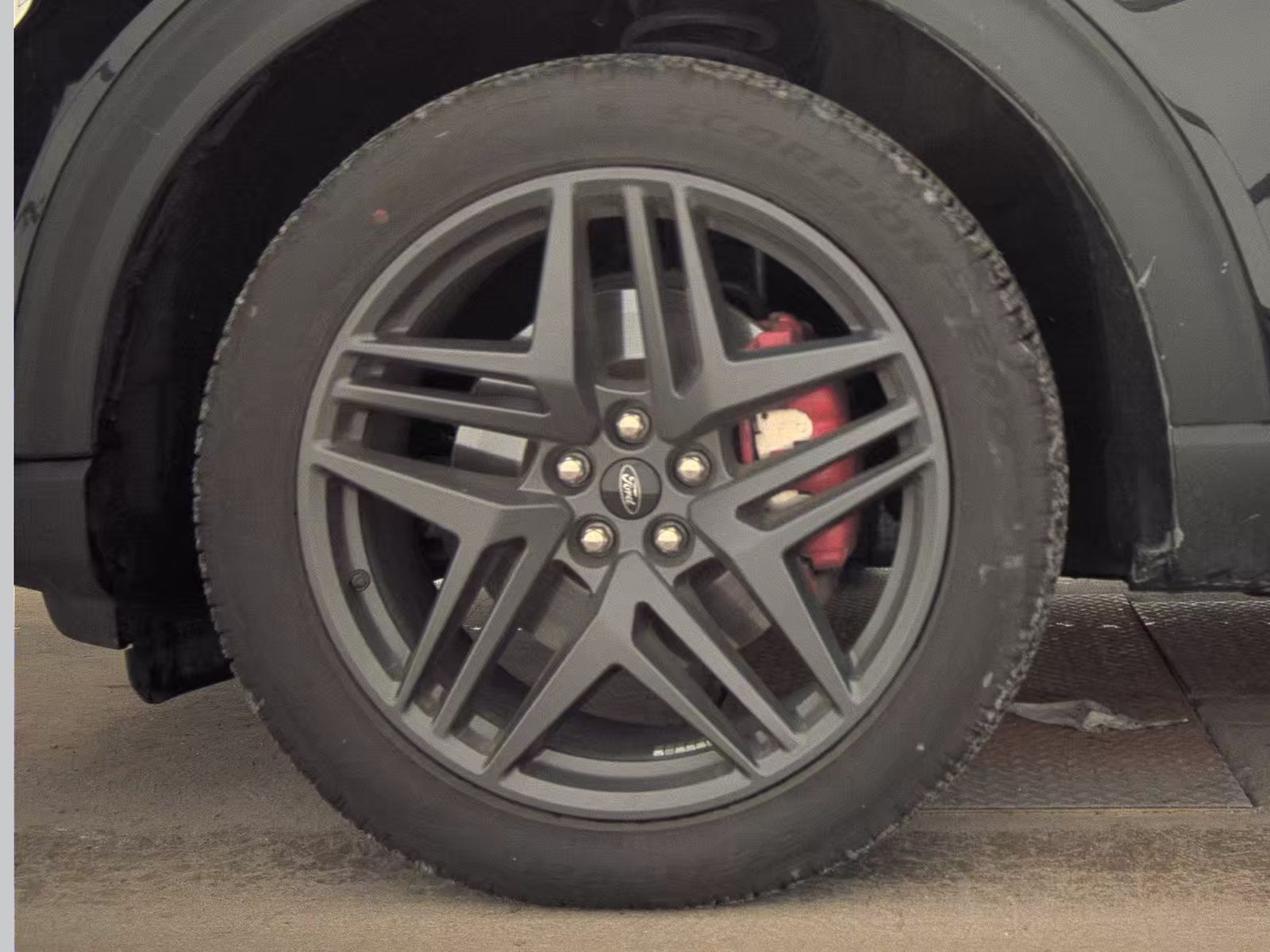 2025 Ford Explorer ST-Line AWD