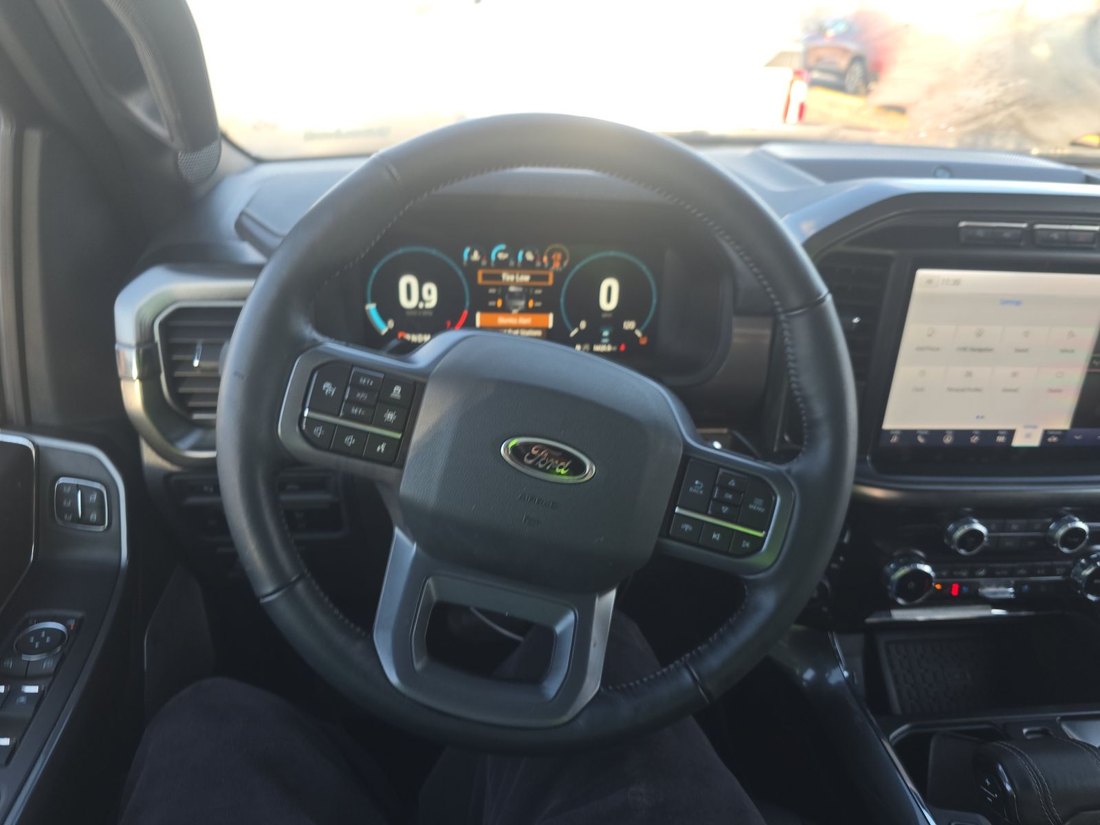 2023 Ford F-150 Lariat AWD