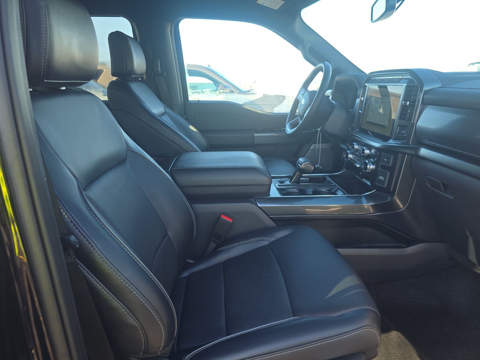 2023 Ford F-150 Lariat AWD