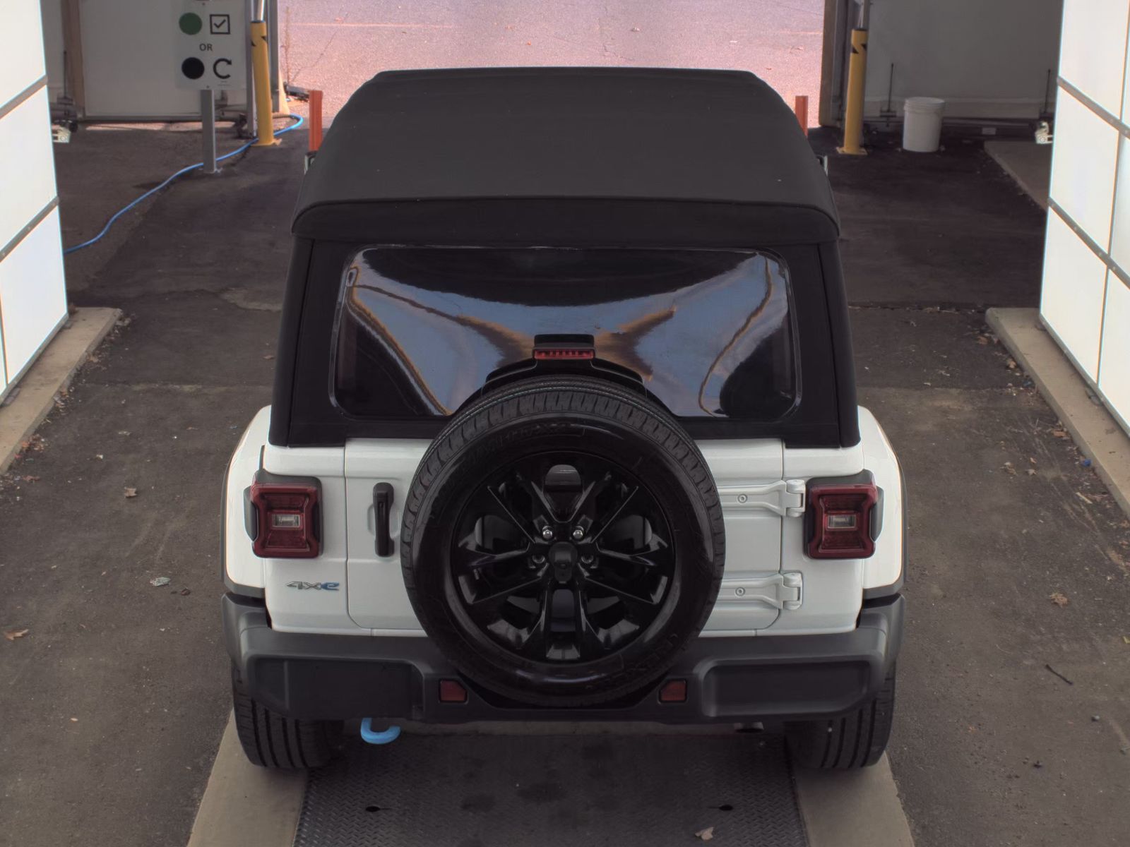 2024 Jeep Wrangler 4xe Sahara AWD