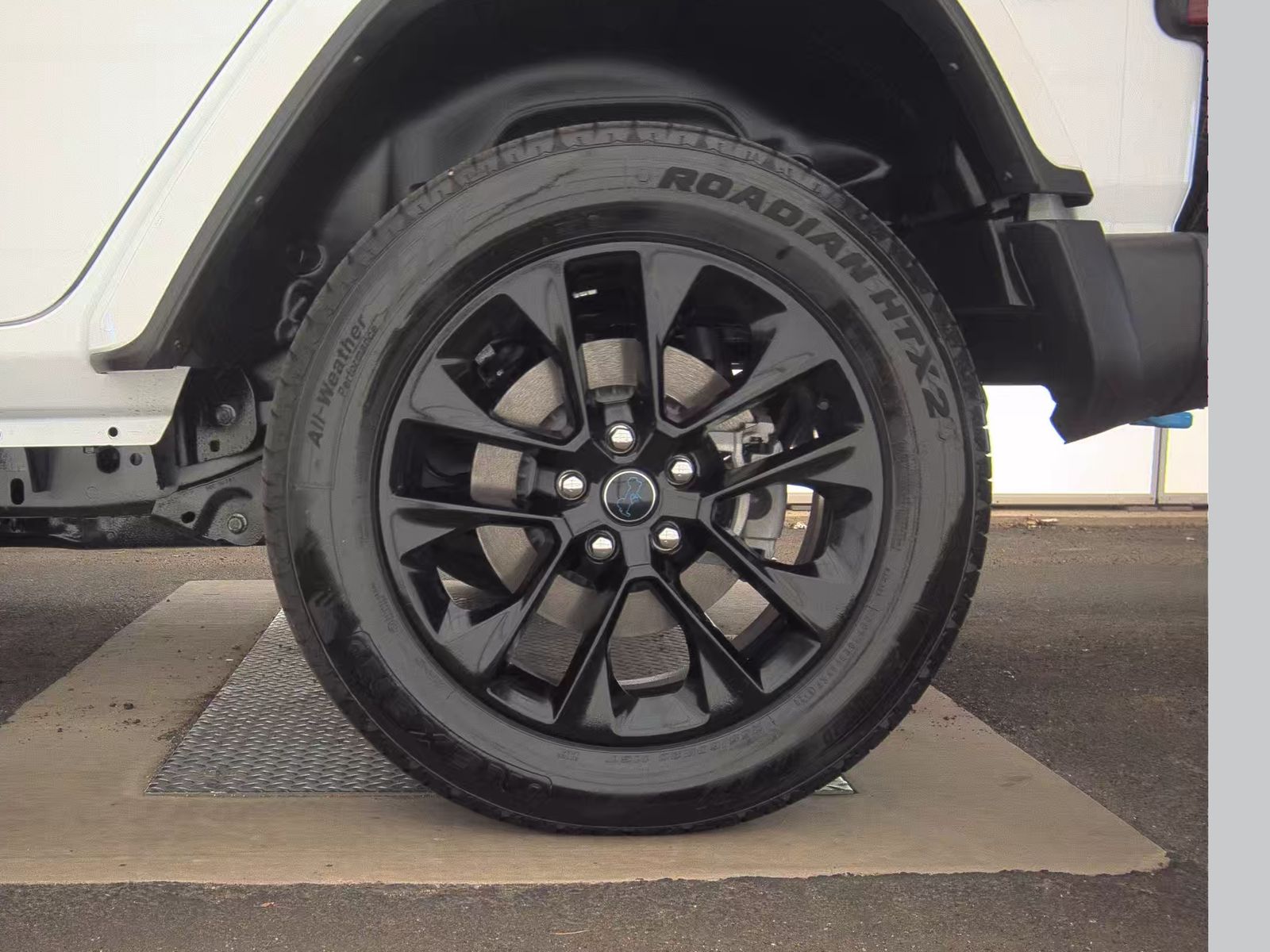 2024 Jeep Wrangler 4xe Sahara AWD