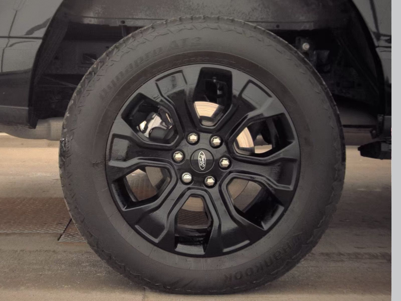 2023 Ford F-150 Lariat AWD