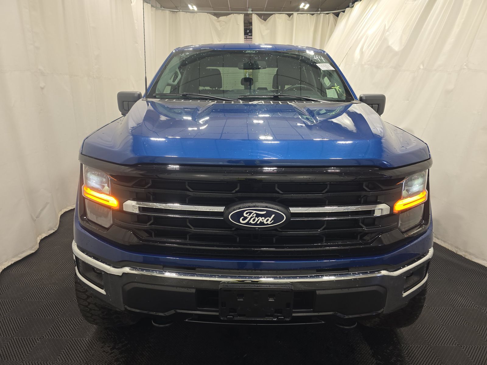 2024 Ford F-150 XLT AWD