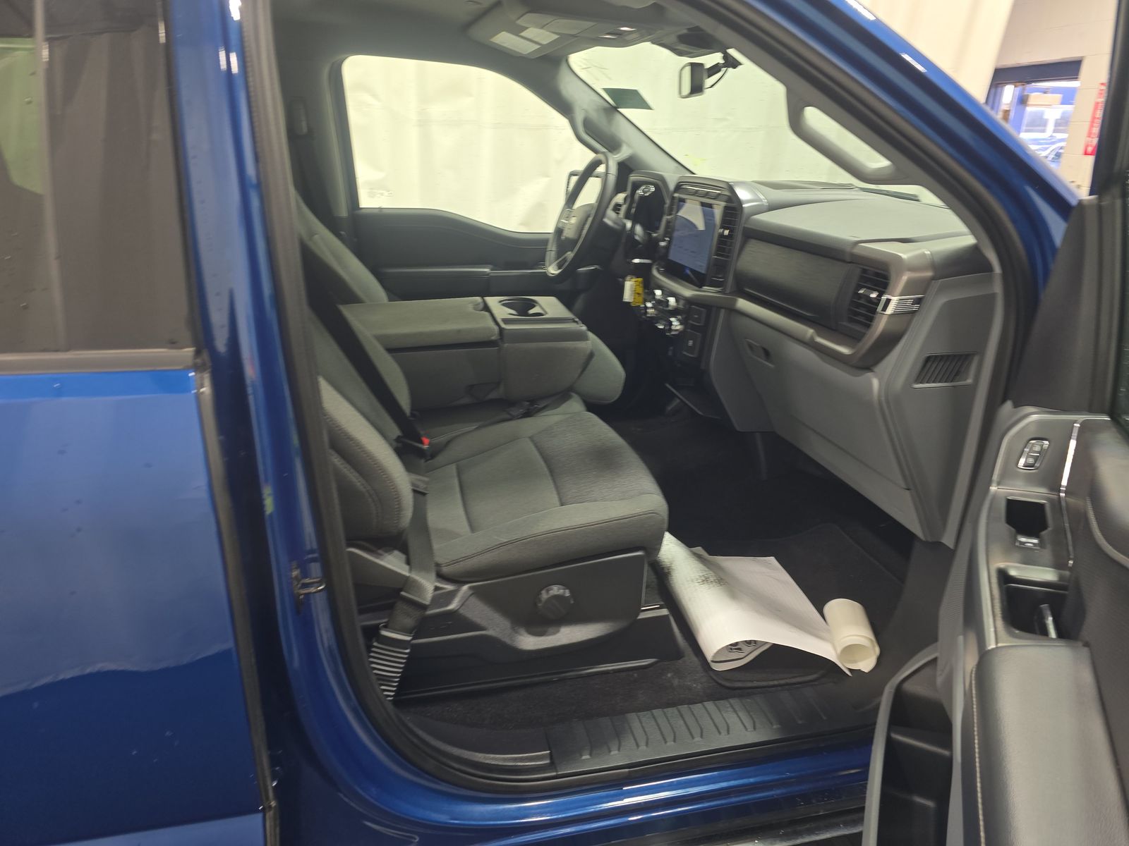 2024 Ford F-150 XLT AWD