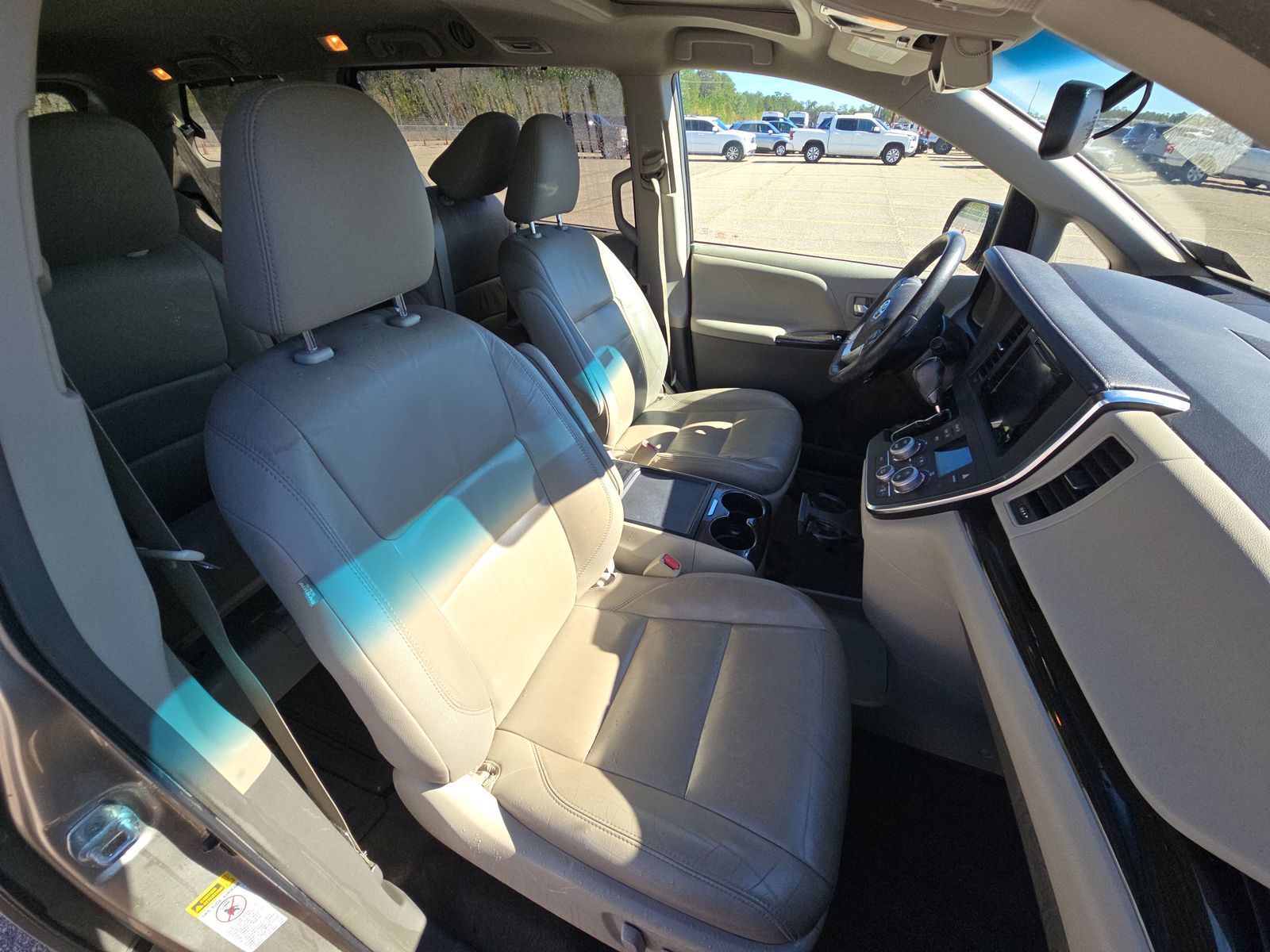 2017 Toyota Sienna XLE FWD