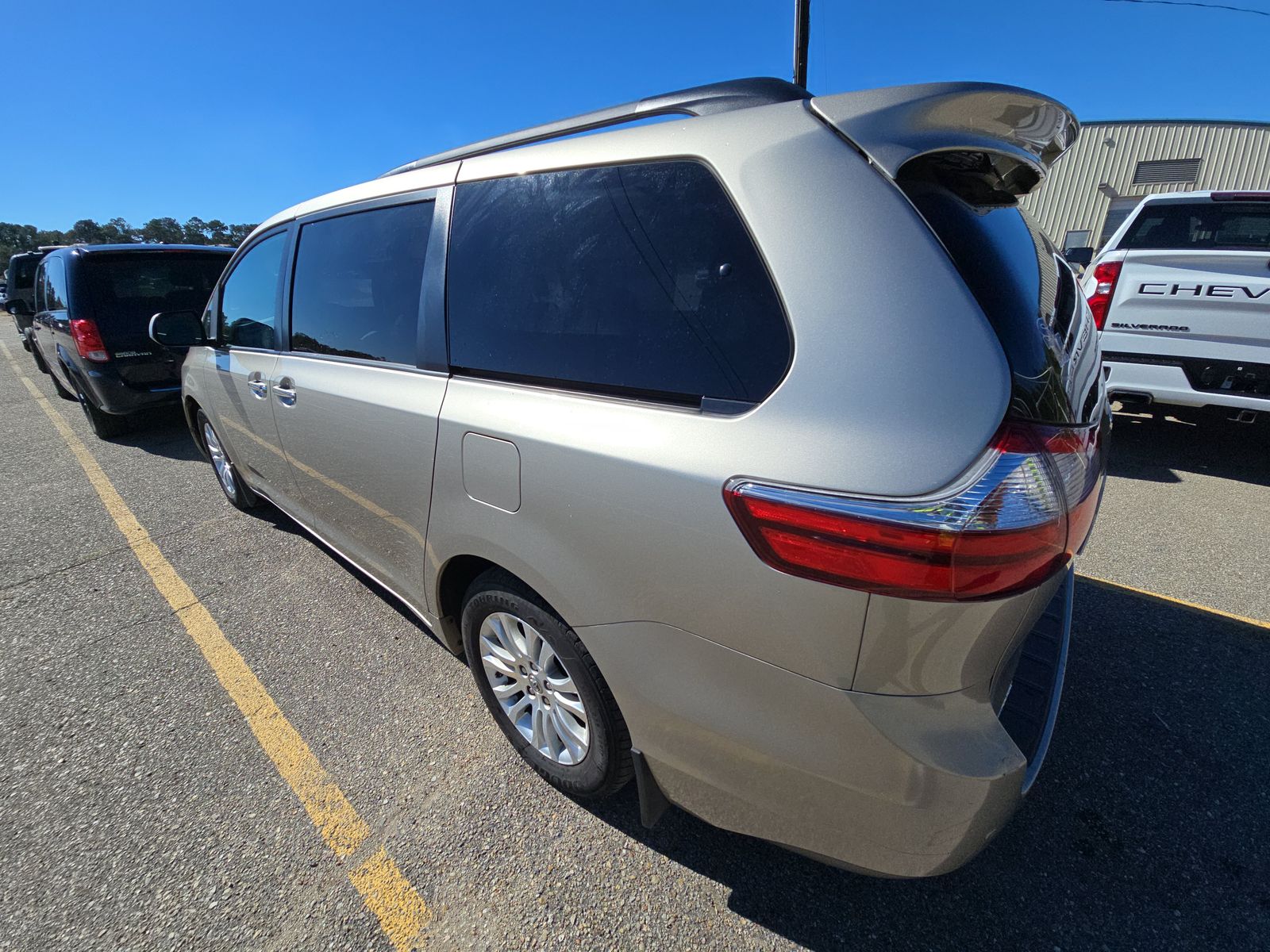 2017 Toyota Sienna XLE FWD
