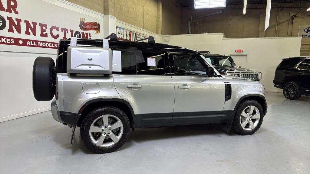 2020 Land Rover Defender 110 First Edition AWD