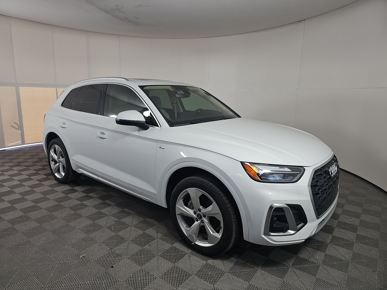 2022 Audi Q5 S line Premium Plus AWD