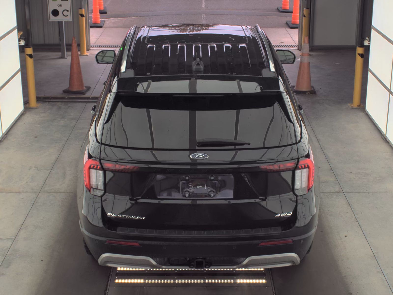 2025 Ford Explorer Platinum AWD