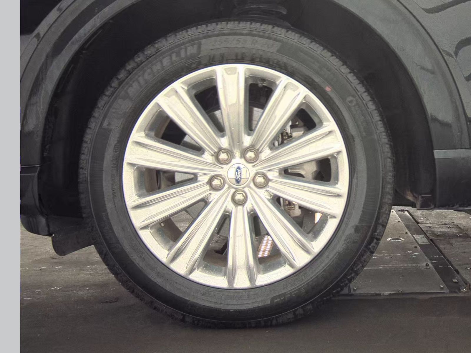 2025 Ford Explorer Platinum AWD