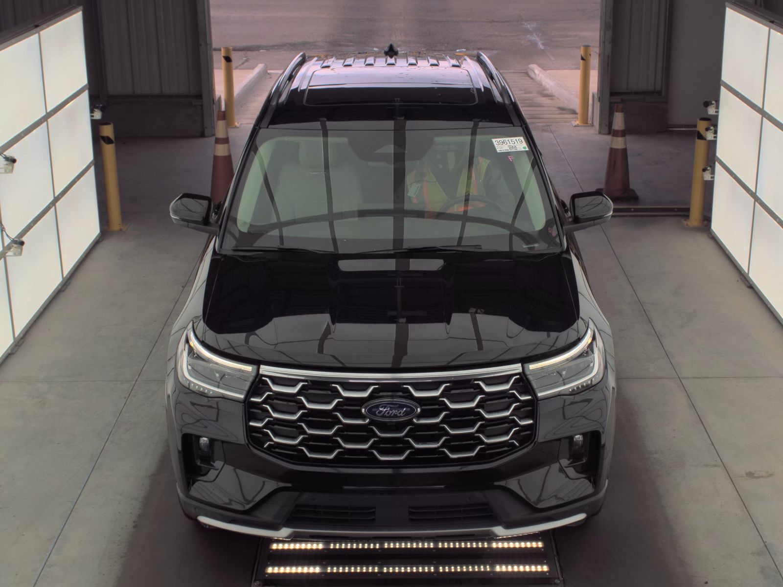 2025 Ford Explorer Platinum AWD