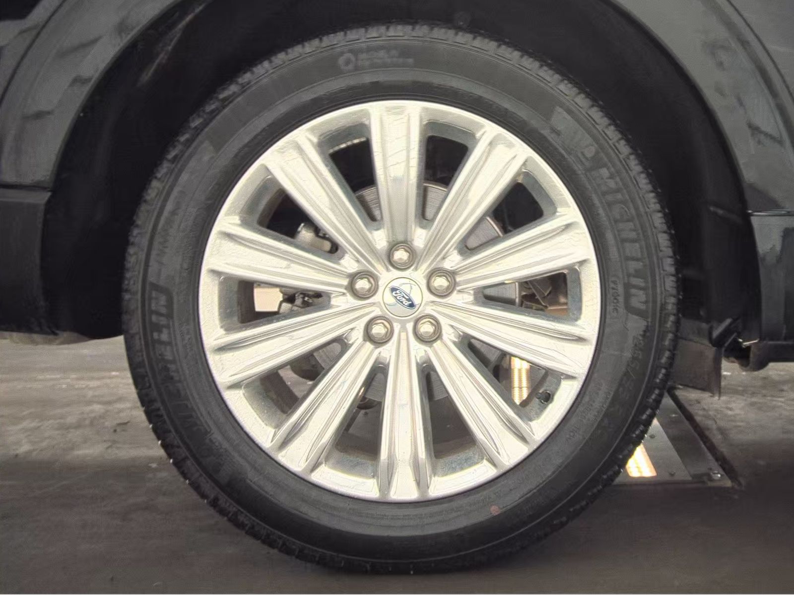 2025 Ford Explorer Platinum AWD