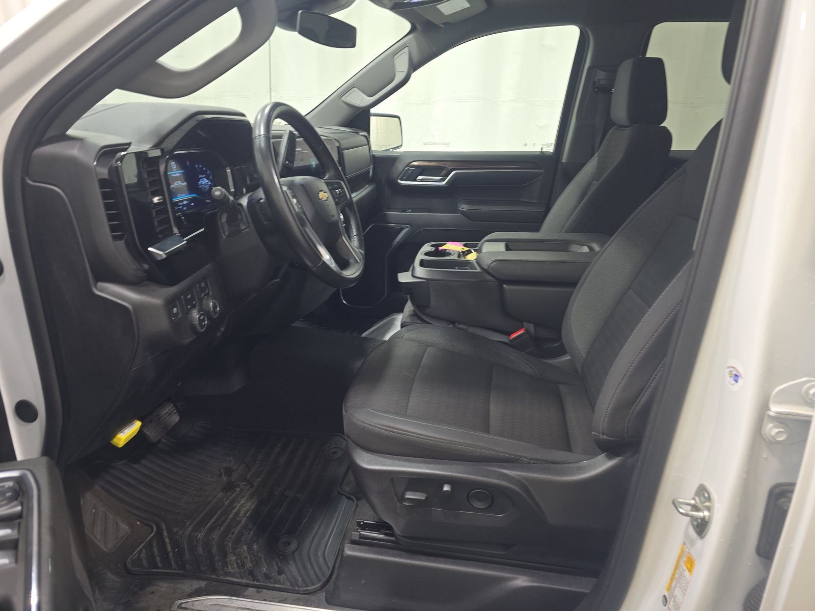 2025 Chevrolet Silverado 1500 LT AWD