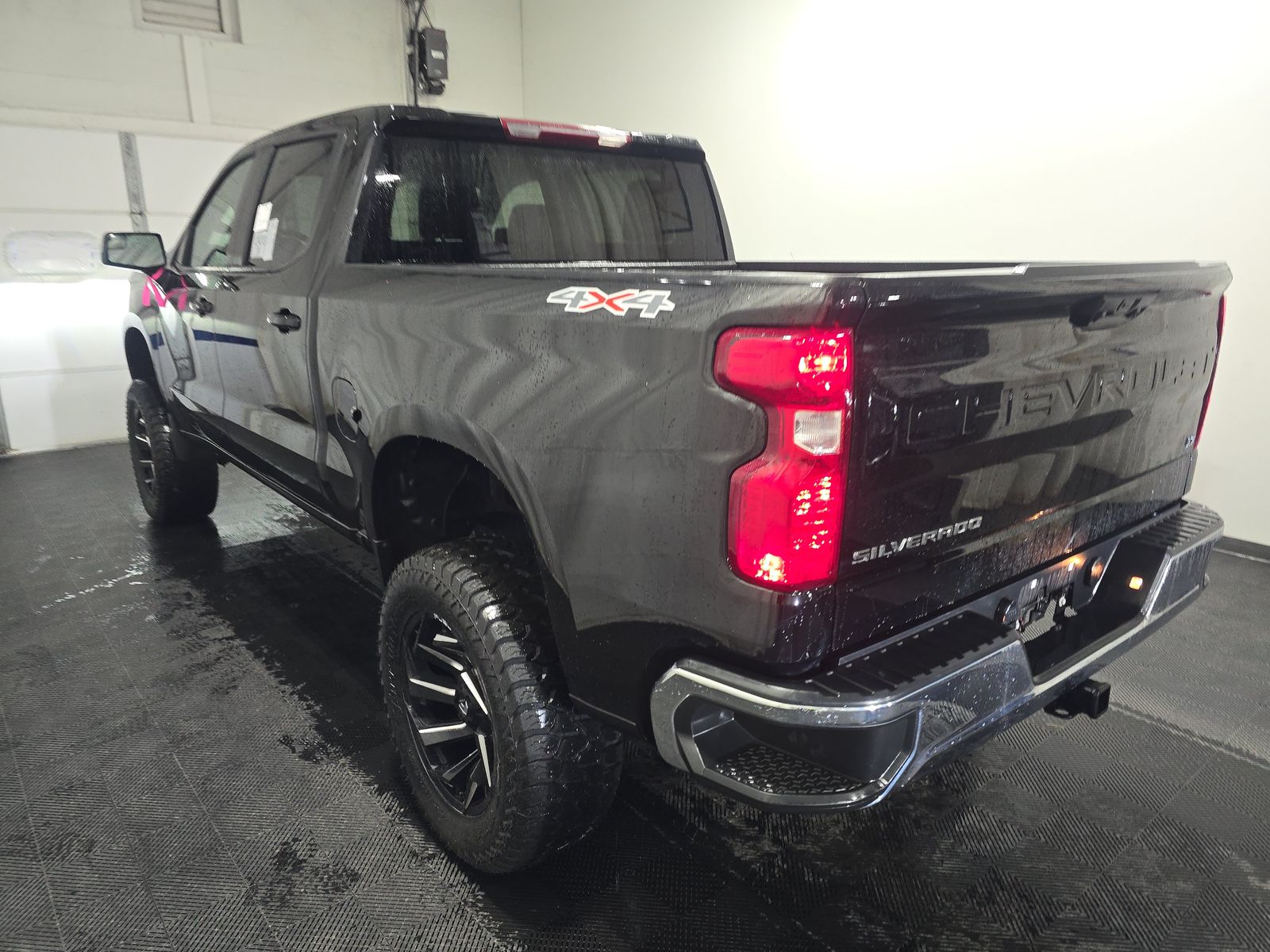 2025 Chevrolet Silverado 1500 LT AWD