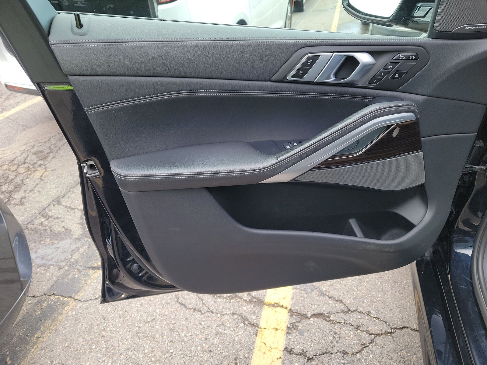 2020 BMW X6 xDrive40i AWD