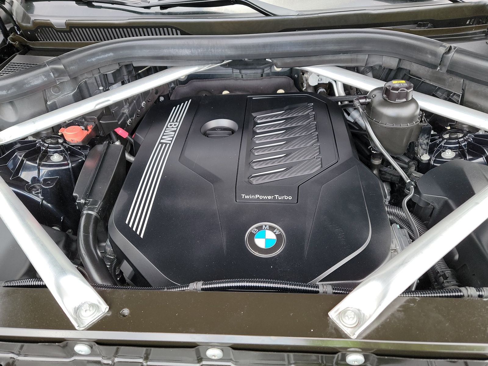 2020 BMW X6 xDrive40i AWD