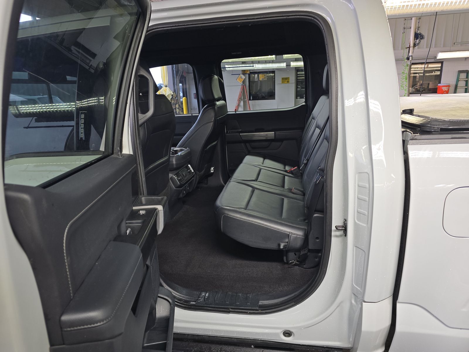 2023 Ford F-150 Hybrid XLT AWD