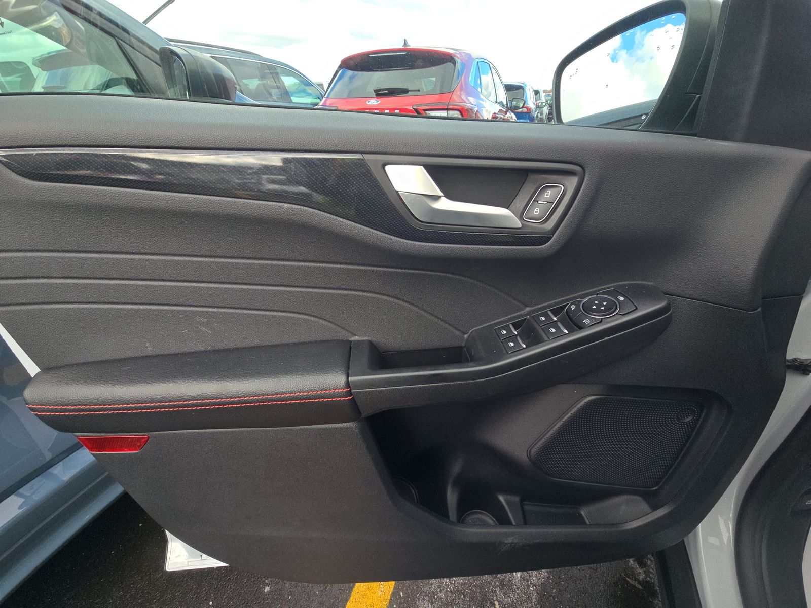 2025 Ford Escape ST-Line AWD