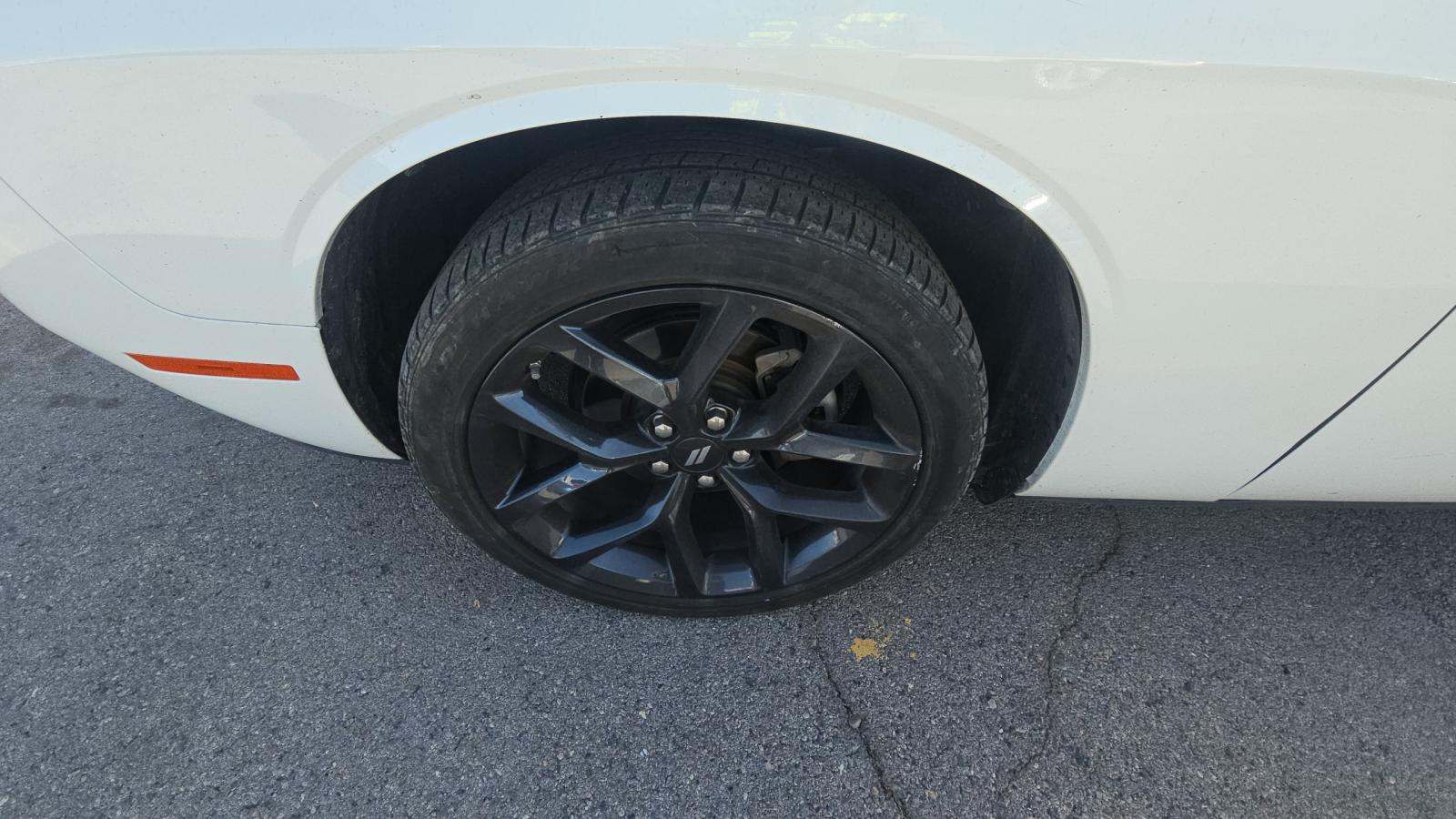 2023 Dodge Challenger SXT RWD