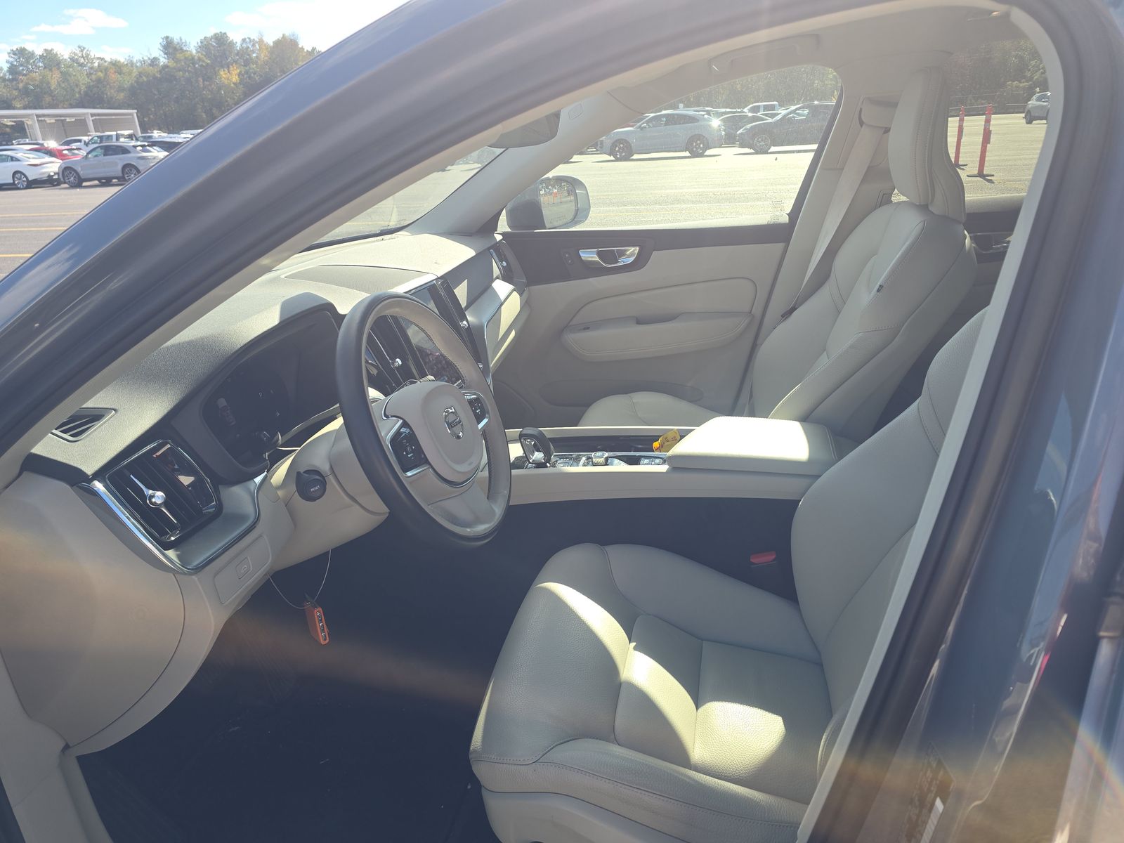 2023 Volvo XC60 B5 Core AWD