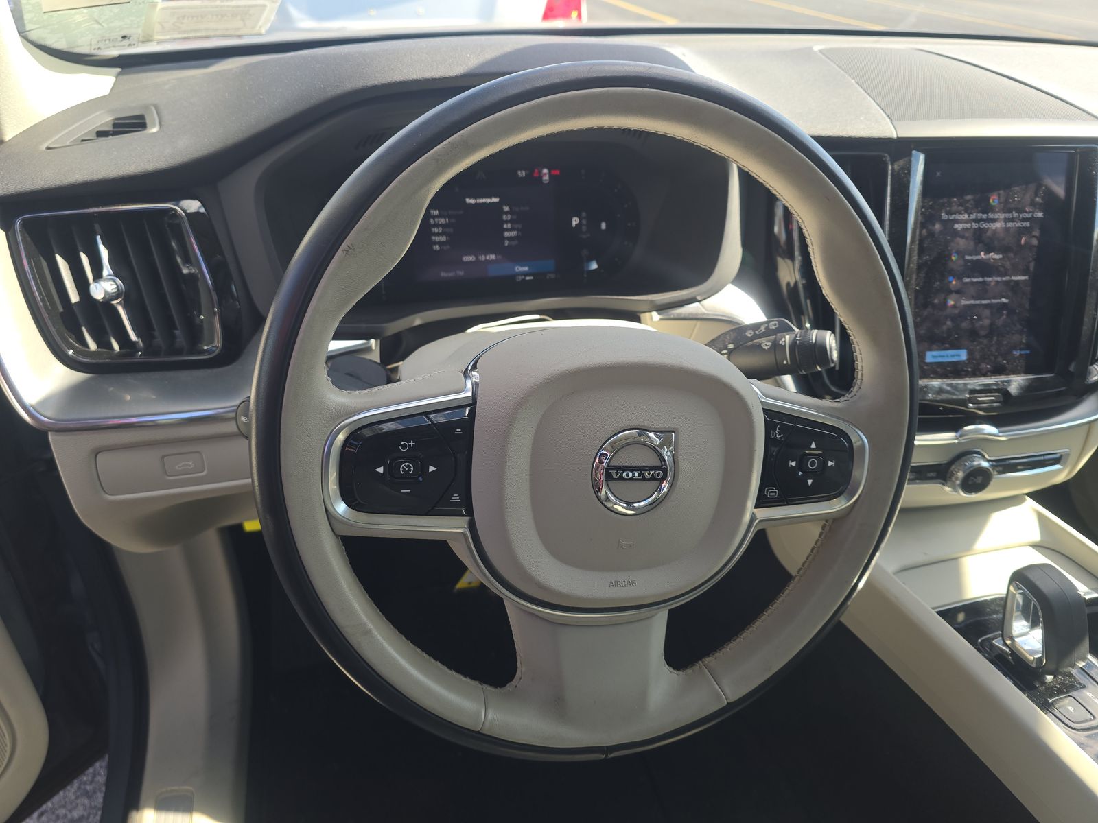 2023 Volvo XC60 B5 Core AWD