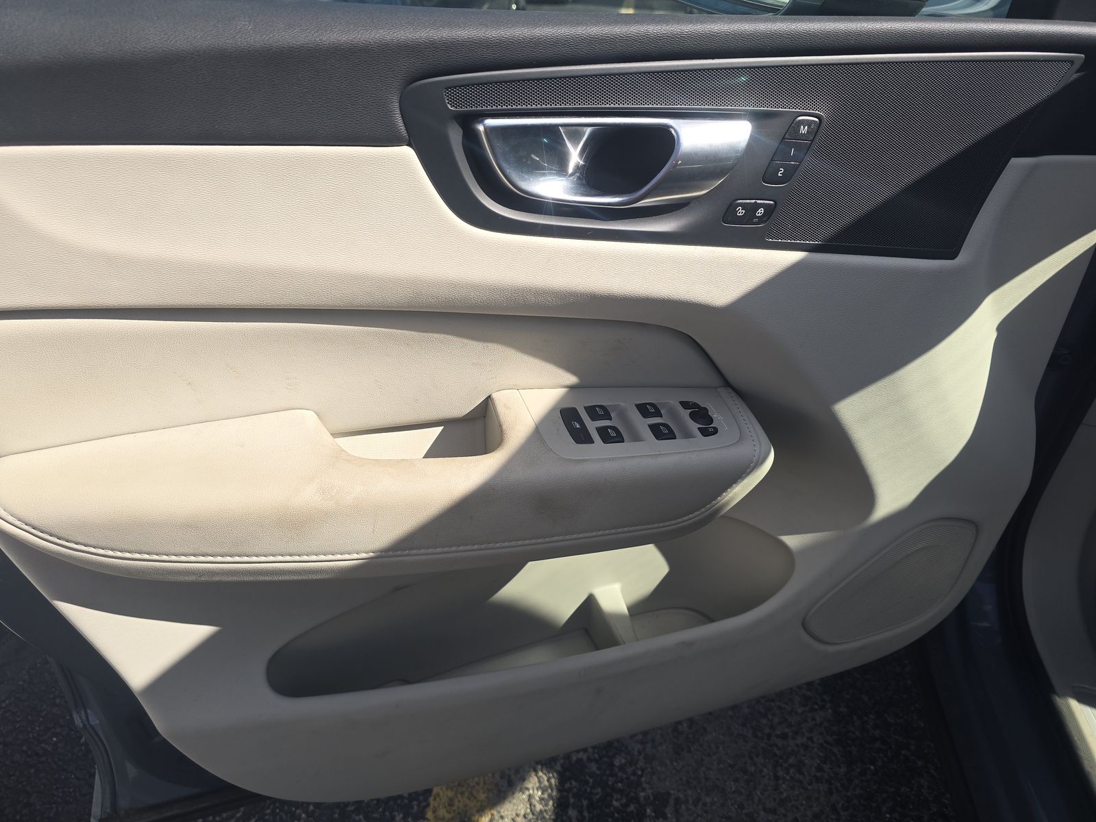 2023 Volvo XC60 B5 Core AWD