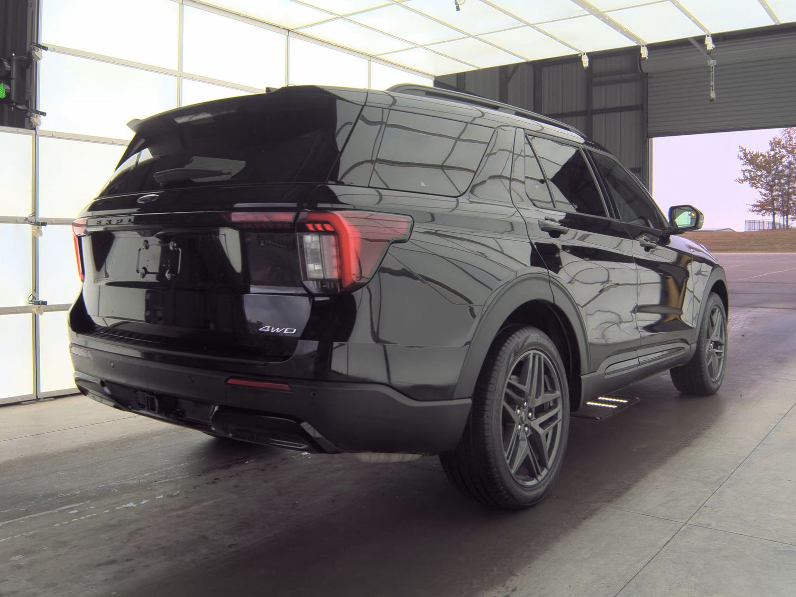 2025 Ford Explorer ST-Line AWD