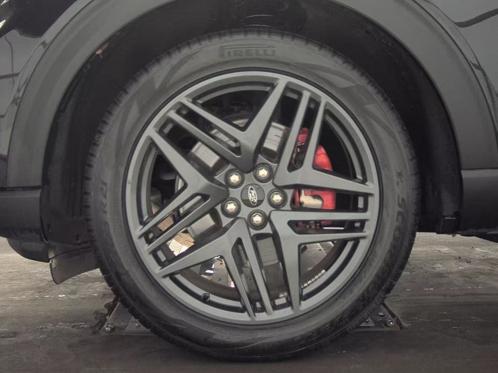 2025 Ford Explorer ST-Line AWD