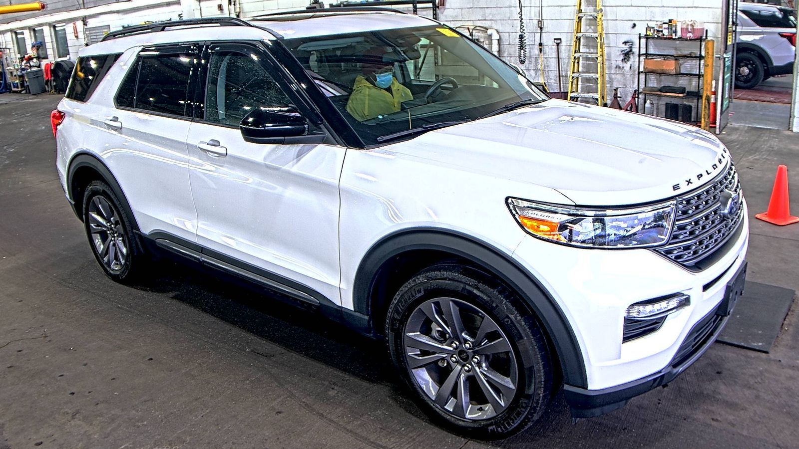 2022 Ford Explorer XLT AWD