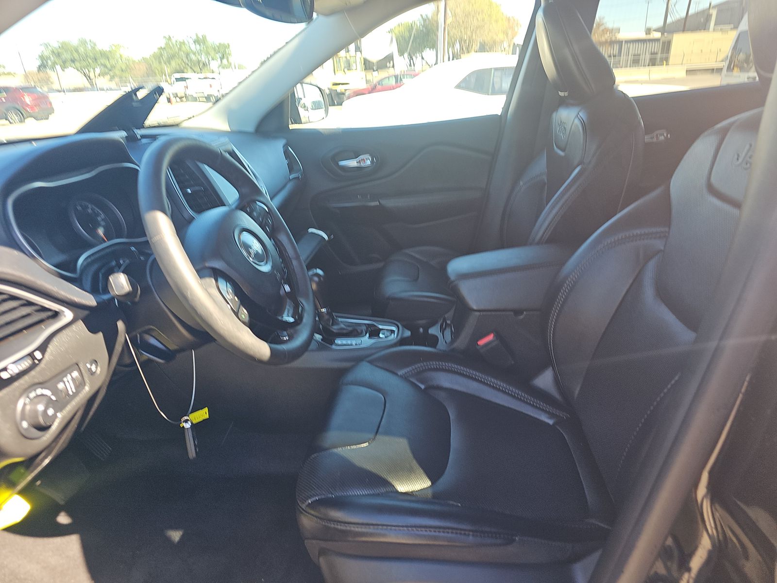 2023 Jeep Cherokee Altitude Lux AWD