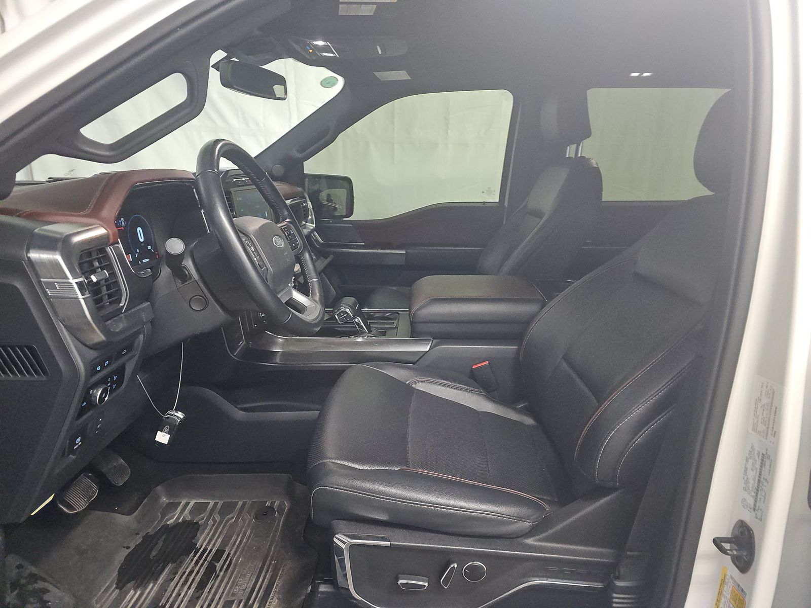 2023 Ford F-150 Lariat AWD