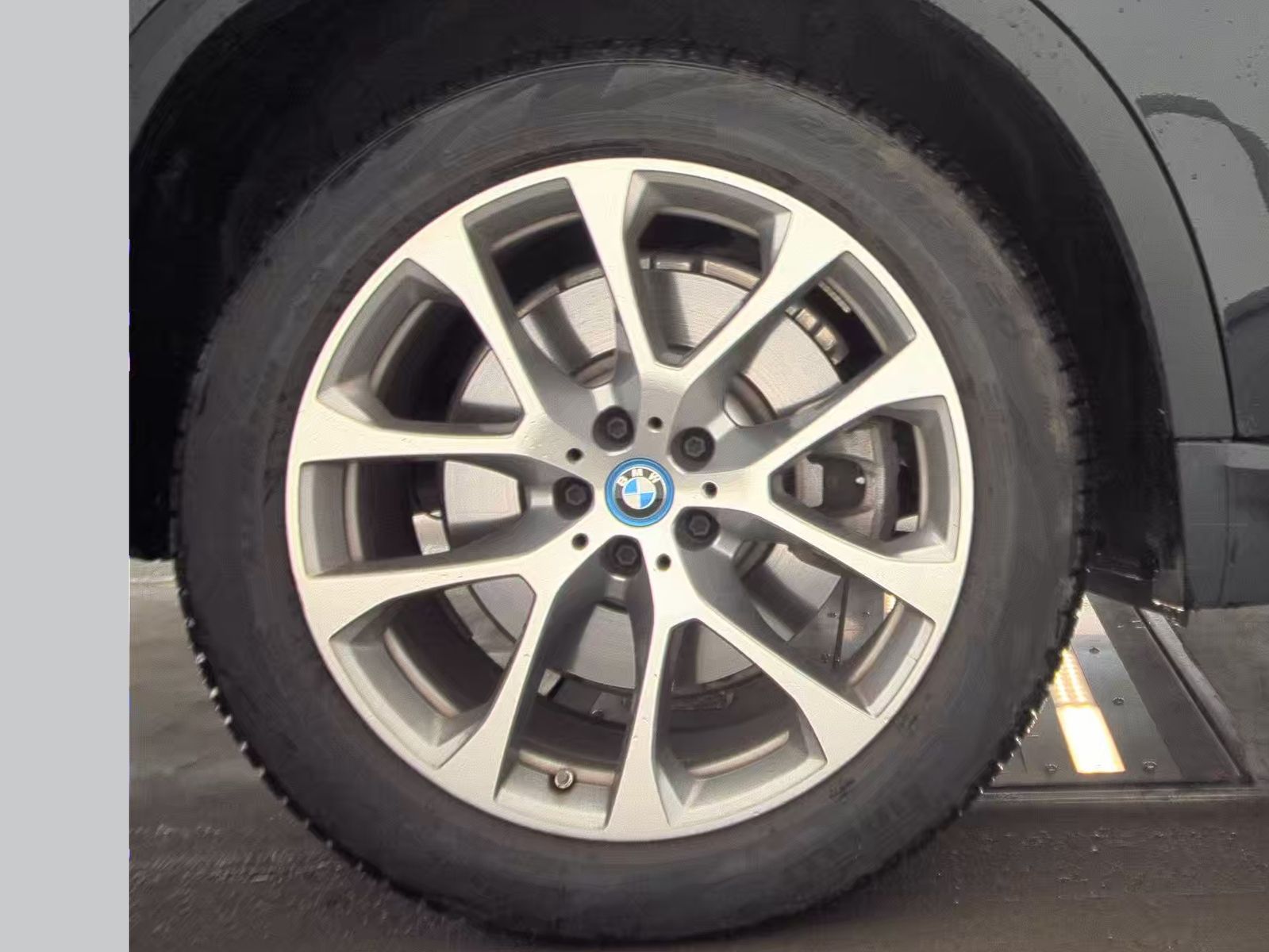 2025 BMW X5 xDrive50e AWD