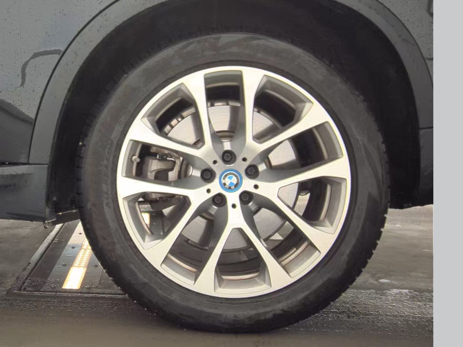 2025 BMW X5 xDrive50e AWD