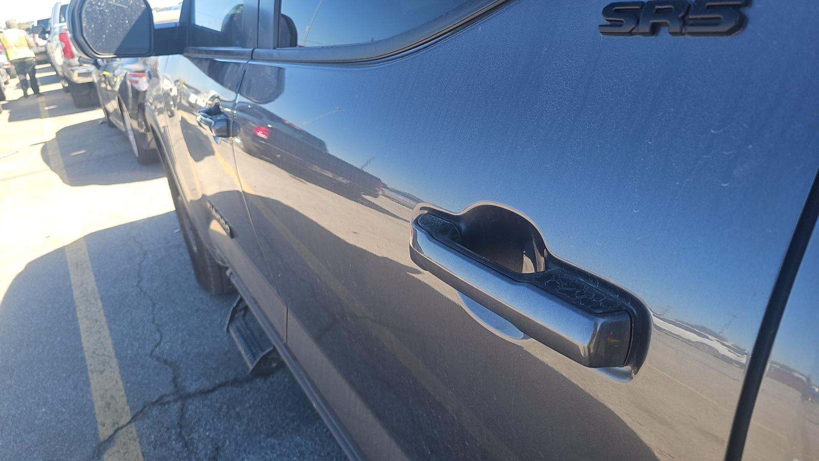 2024 Toyota Tundra SR5 AWD