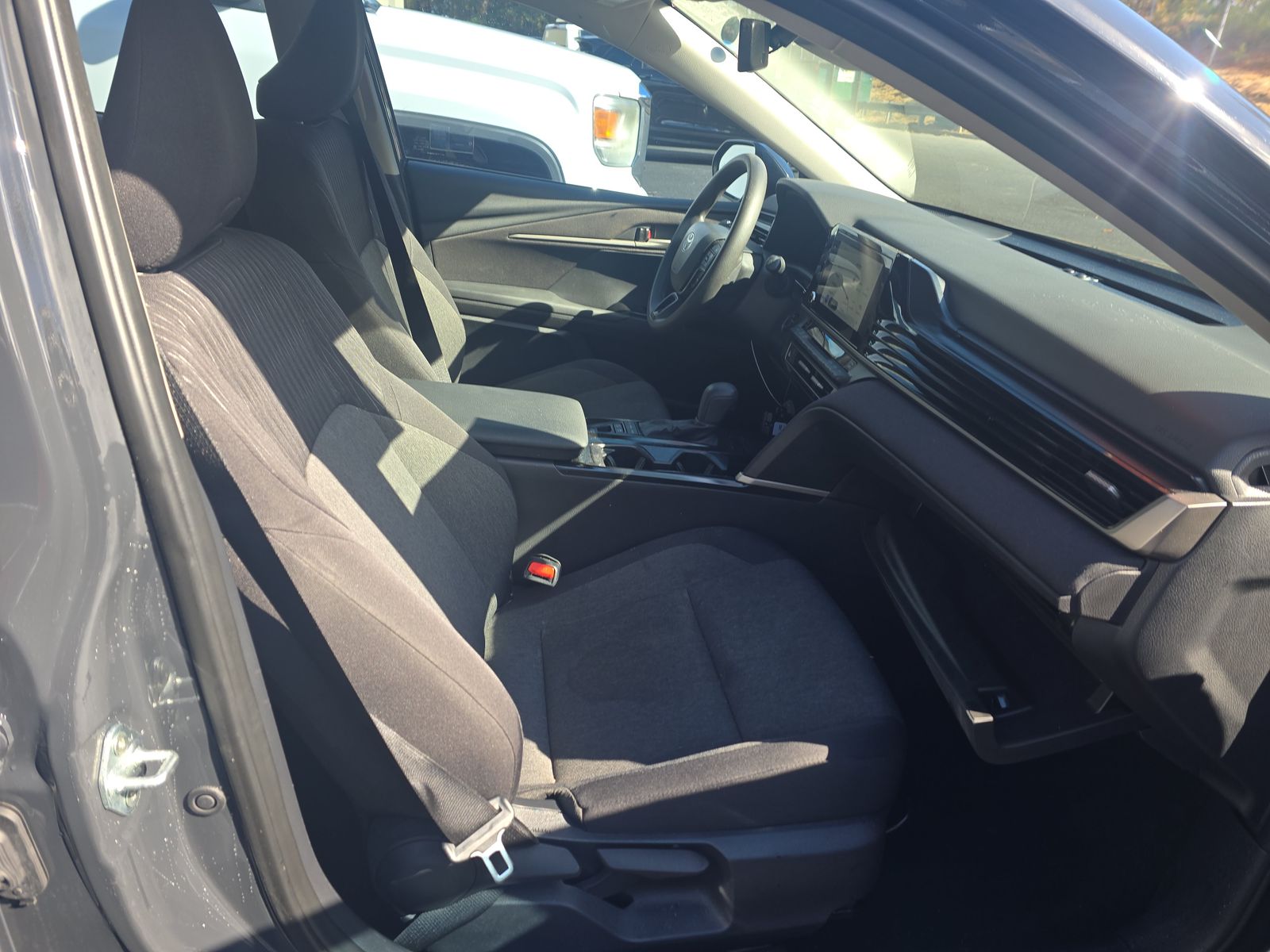 2025 Toyota Camry LE FWD