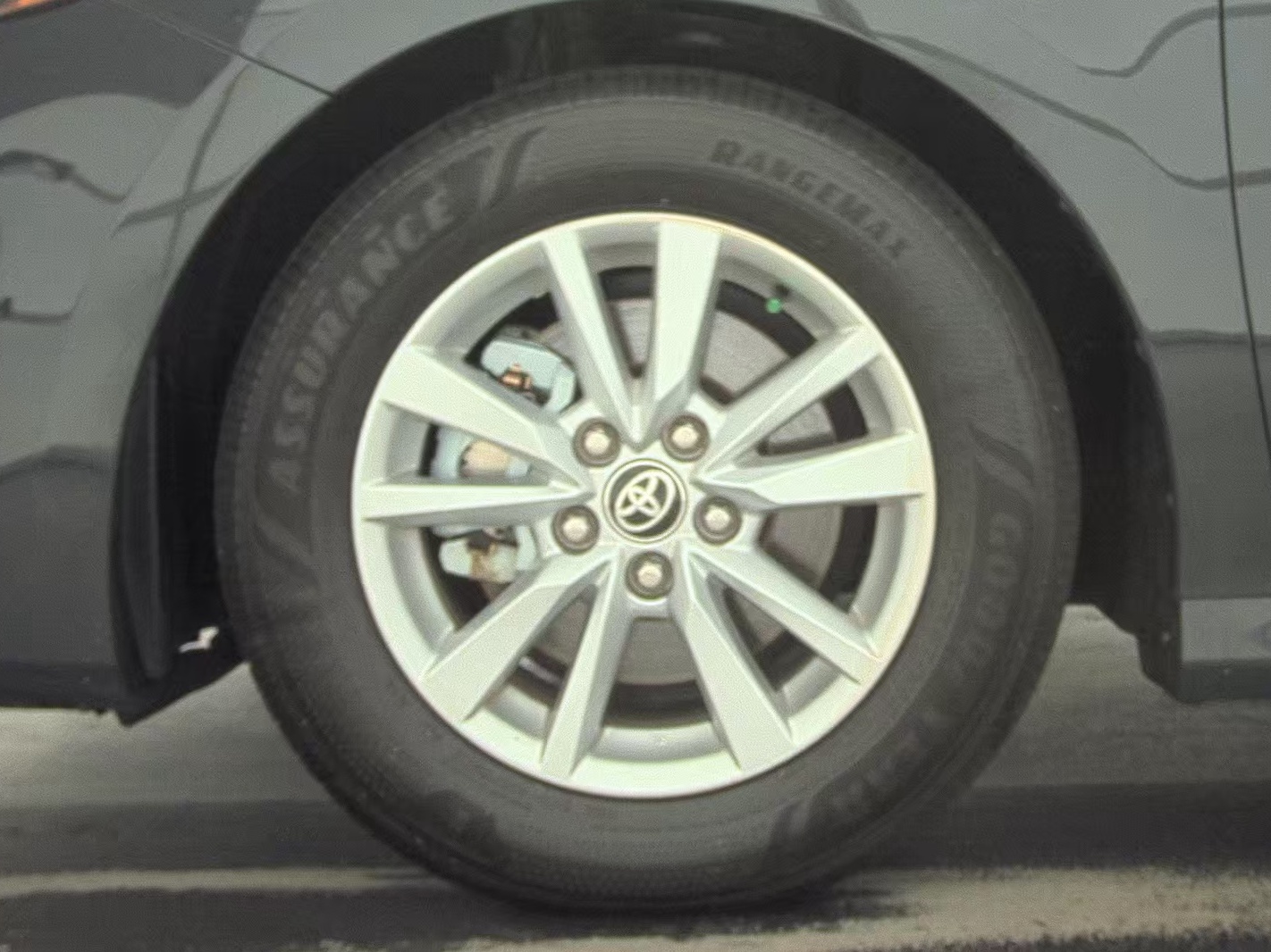 2025 Toyota Camry LE FWD