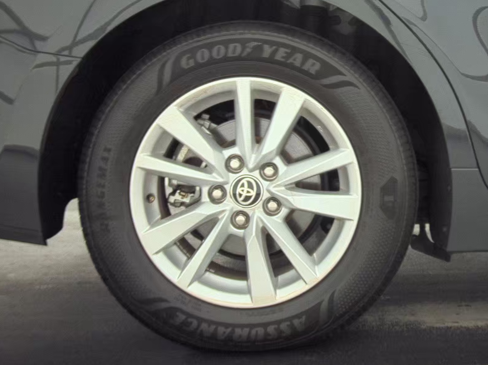 2025 Toyota Camry LE FWD