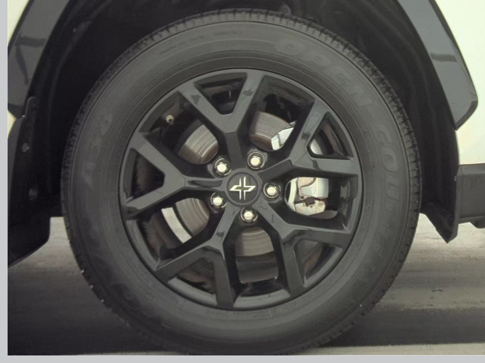 2025 Toyota RAV4 XLE FWD