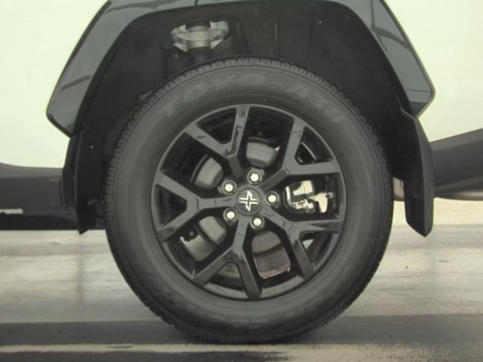 2025 Toyota RAV4 XLE FWD