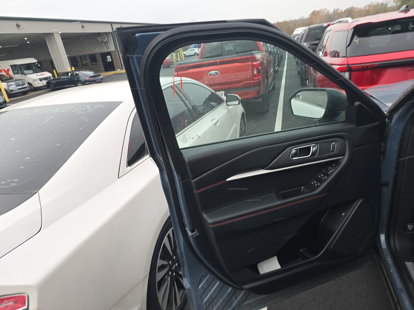 2025 Ford Explorer ST-Line AWD