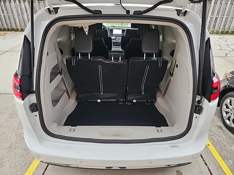 2024 Chrysler Pacifica Touring L FWD