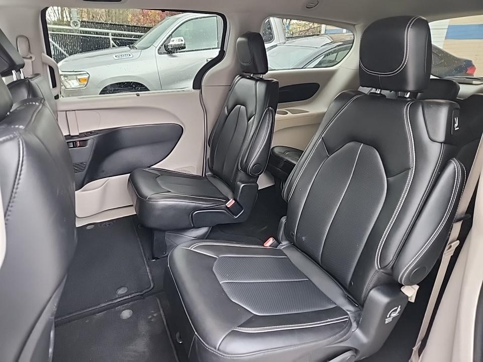 2024 Chrysler Pacifica Touring L FWD